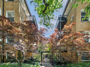 7631 N Greenview Ave APT G, Chicago, IL 60626