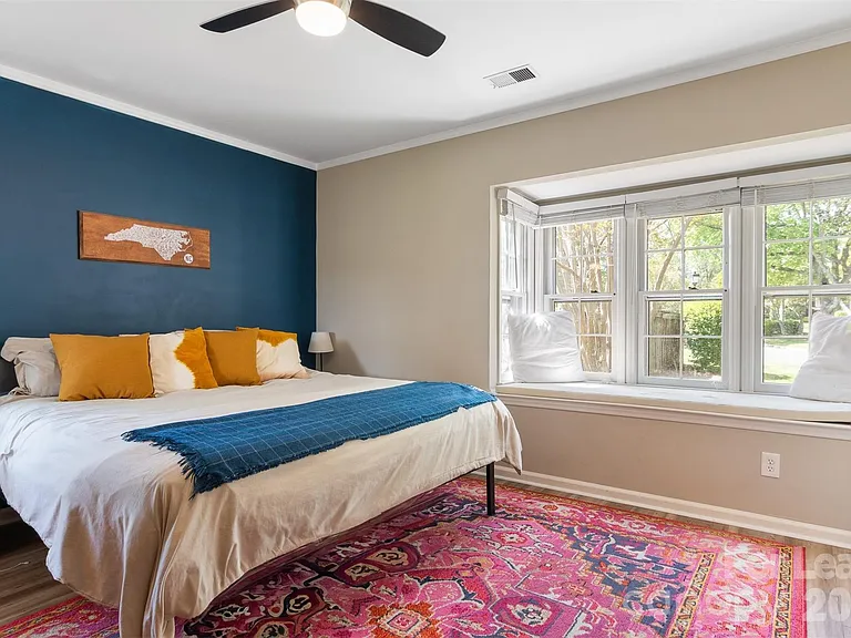 3700 Selwyn Farms Ln #4 — Photo 18