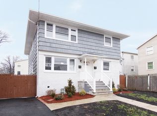 1010 John St, Linden, NJ 07036
