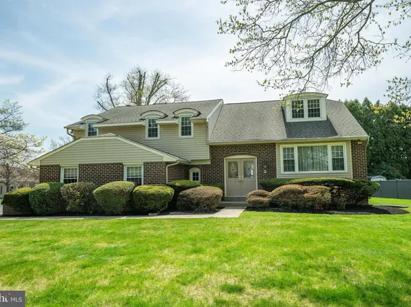 1708 Triumphe Way, Warrington, PA 18976