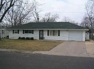 2137 N Winthrop Ave, Peoria, IL