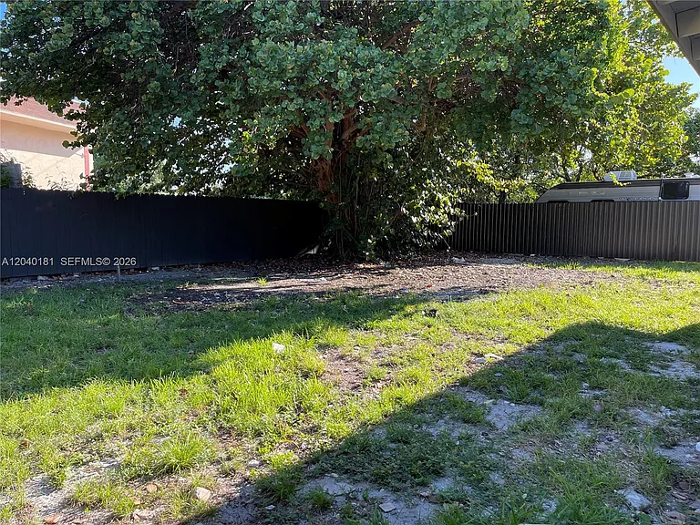 1310 Sharazad Blvd — Photo 27