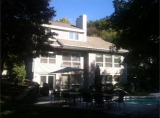 10 Whitfield Way, Canton, MA 02021