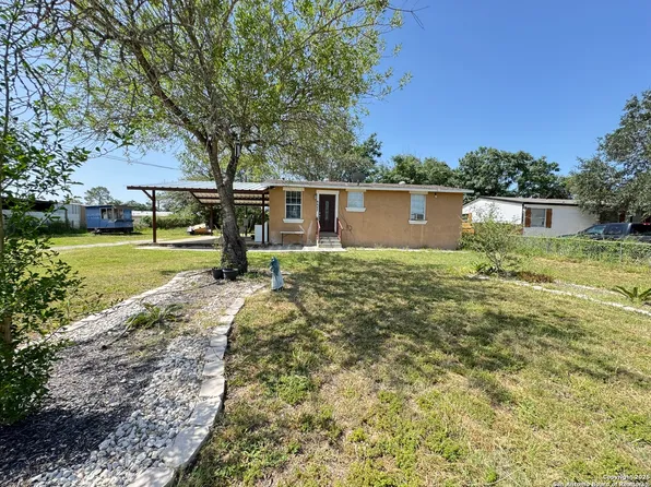 4482 Mountain Pass, Von Ormy, TX 78073