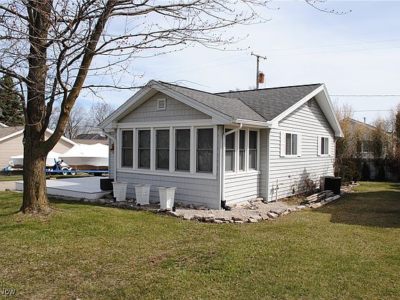 3rd image of 139 N Leddy Ln