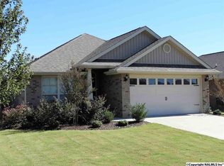 112 Old Bridle Way, Owens Cross Roads, AL 35763