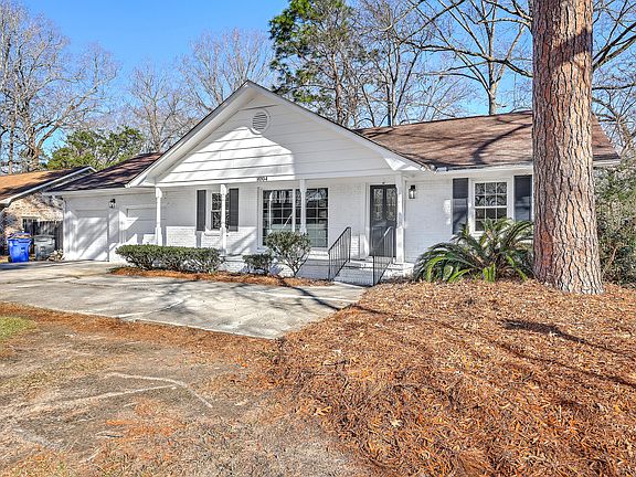 5th image of 8004 Malden Ave