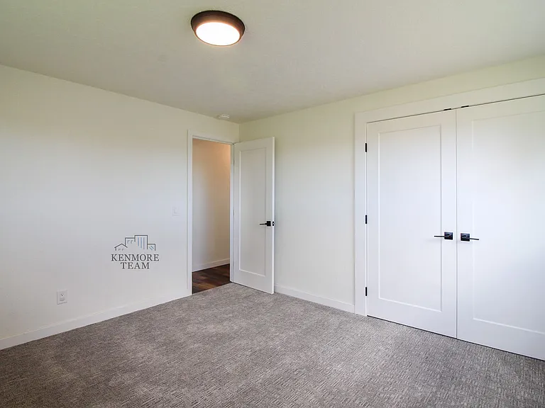 4151 Columbia River Rd — Photo 10