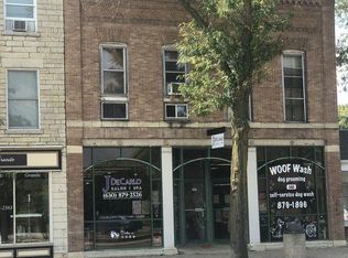 137 S Batavia Ave #C, Batavia, IL 60510