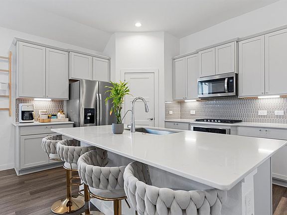 5th image of 4219 San Leo Court