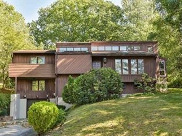 54 Drumlin Rd