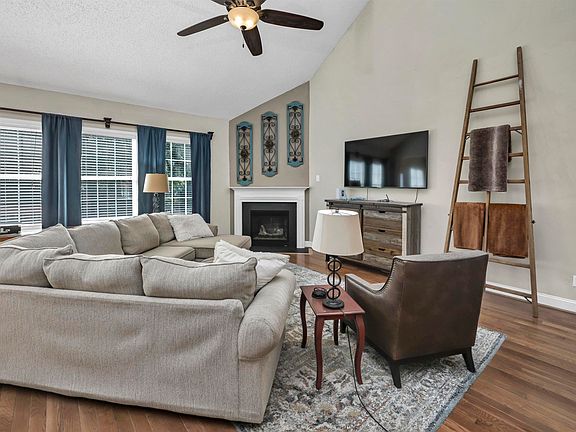 5th image of 158 Caedmons Creek Dr
