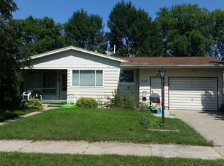 220 5th St, Madison, MN 56256