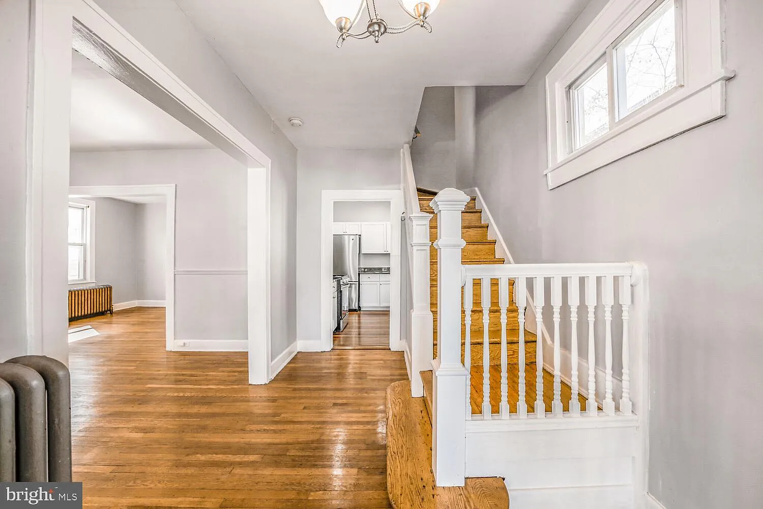 3 bed, 2.0 bath, 2156 sqft, $4,500 — Photo 3
