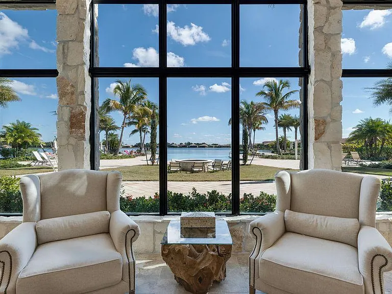 262 Toscavilla Blvd — Photo 4