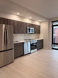 37-18 Broadway, #401