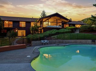 50 Mariposa Ter, Medford, OR 97504