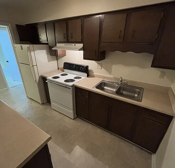 2706 Chickasaw Ave #20 — Photo 2