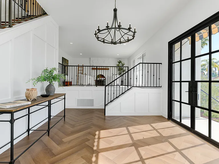 2904 Levante St — Photo 14