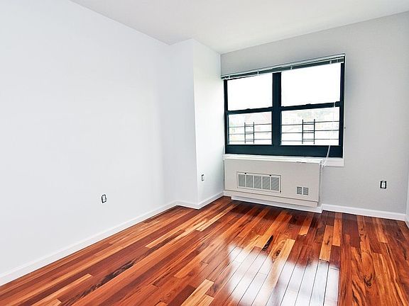 5th image of 275 W 140th St APT 5D