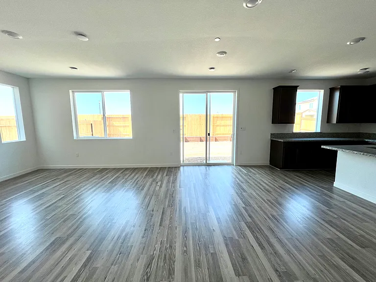 8081 Moongate Way — Photo 3
