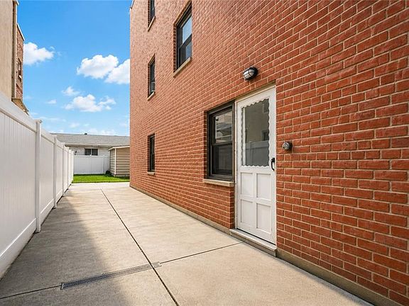 4th image of 2655 Cropsey Ave