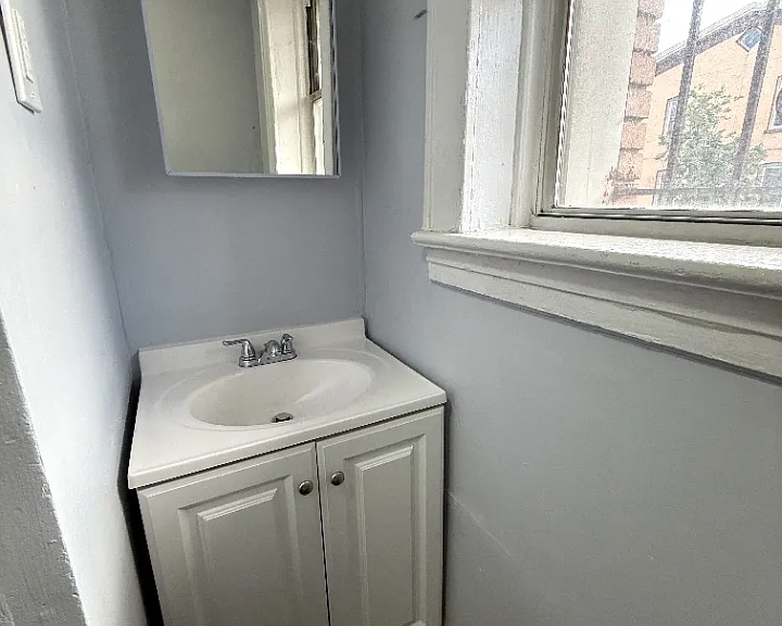 401 Marshall St #1LL — Photo 8