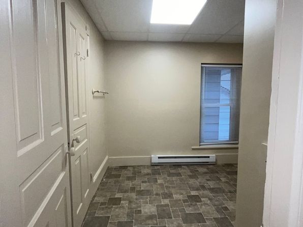 123 Arch St #125