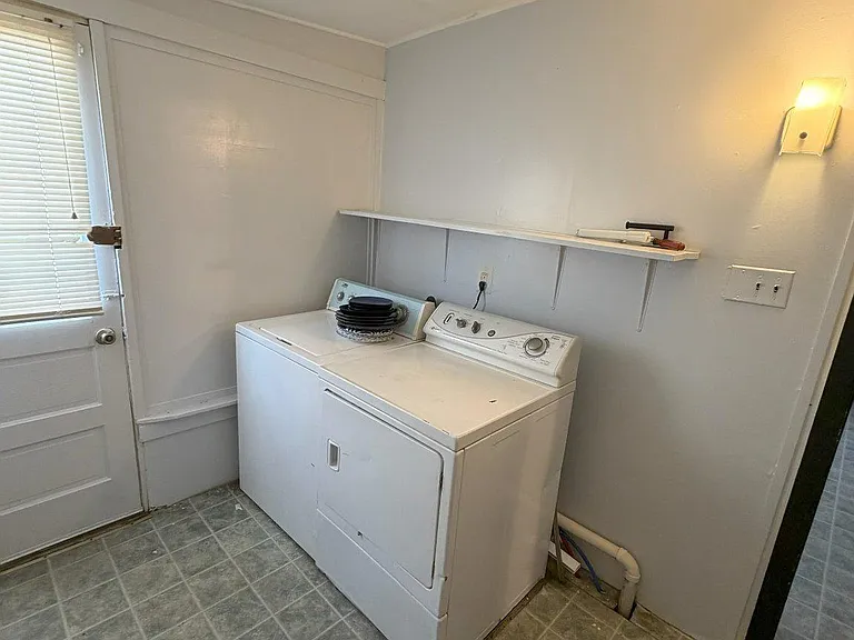 225 Wood St #1 — Photo 12