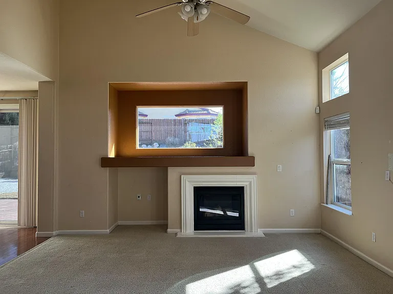 2229 Zittel Dr — Photo 5