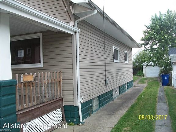 3rd image of 4206 Gifford Ave