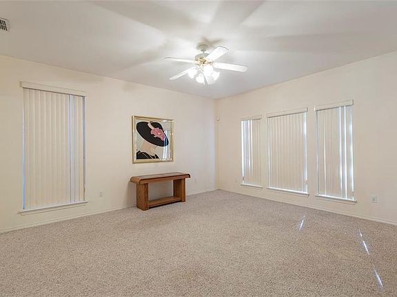 3rd image of 6609 N 25th St