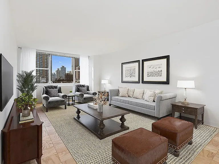 1675 York Ave #8J — Photo 2