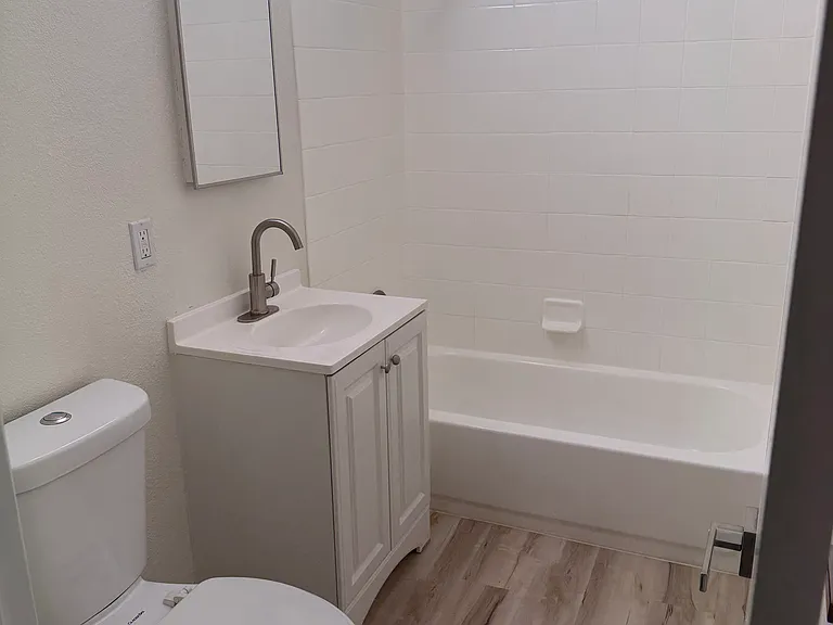 324 W Cleveland Ave — Photo 8