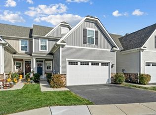 3 Sharp Shinned Ct, Washington, NJ 07882