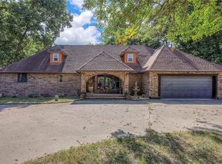 29200 S Walker Rd, Harrisonville, MO 64701