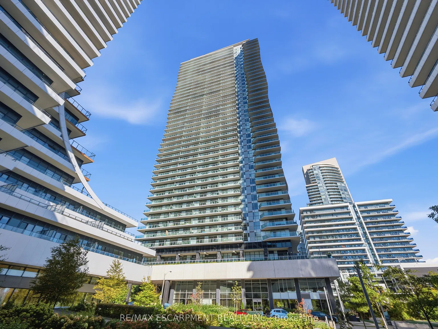 2 bed, $2,950 — Photo 1