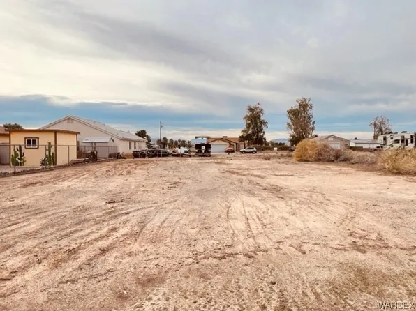 9863 S Needles Dr, Mohave Valley, AZ 86440