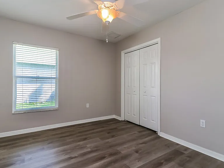 4545 Marchmont Blvd — Photo 14