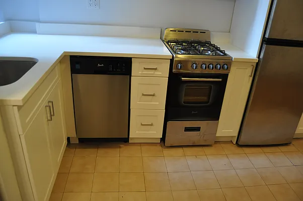 Rented by Sky Management | media 28