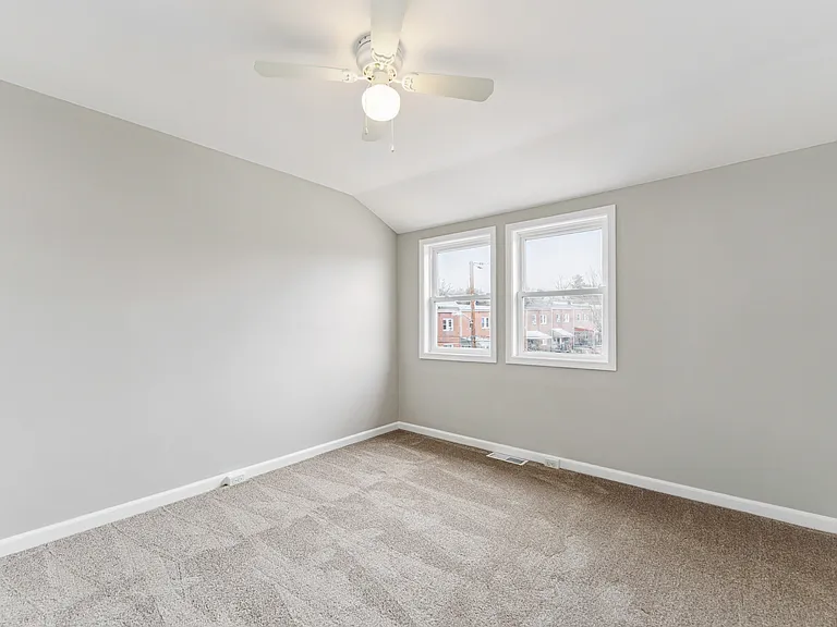 4804 Wrenwood Ave — Photo 15
