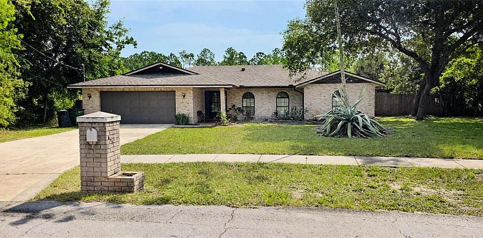 1st image of 1004 YALE DRIVE