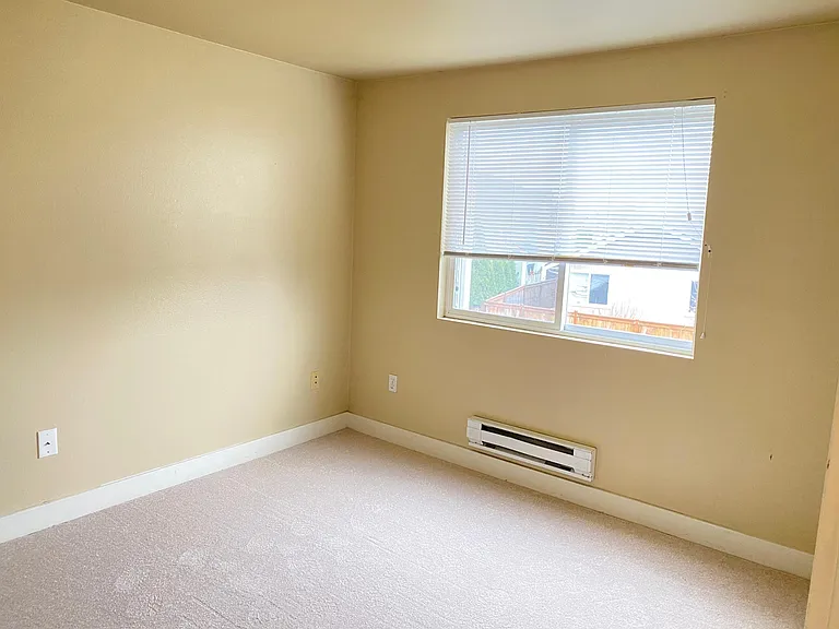 16517 Currie Rd SE #B-206 — Photo 3