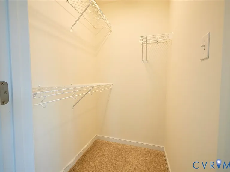 214 Greenpark Rd — Photo 23