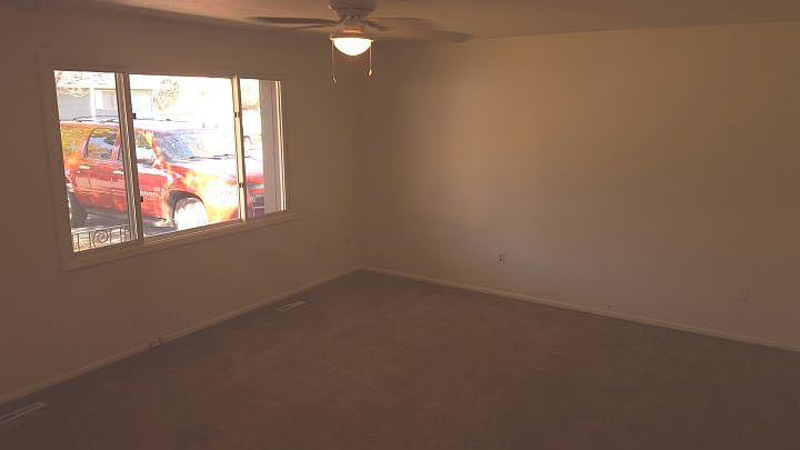 2nd image of 1328 Galway Dr