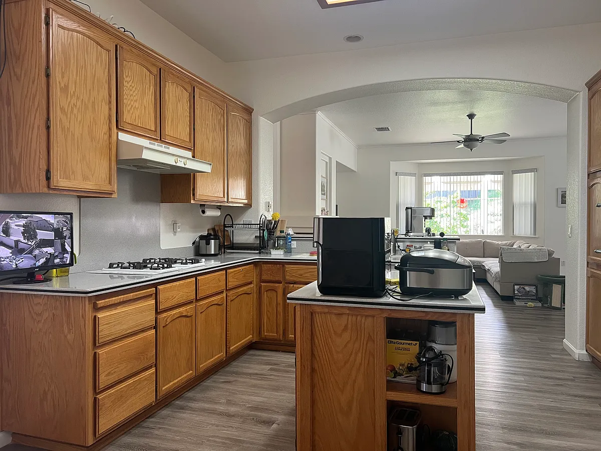 Building Photo - 8037 Bester Ct