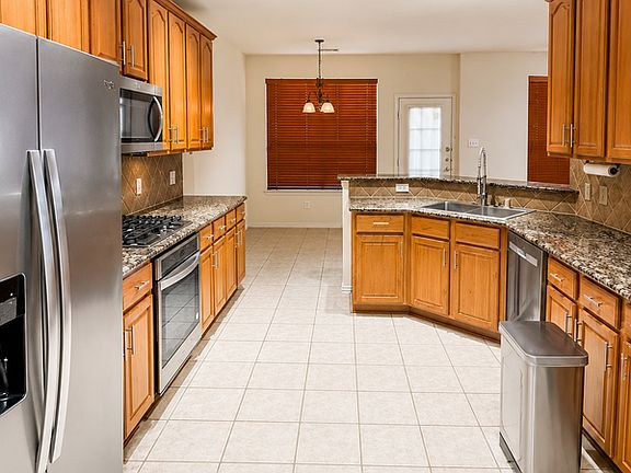 4th image of 5000 Crossvine Ln