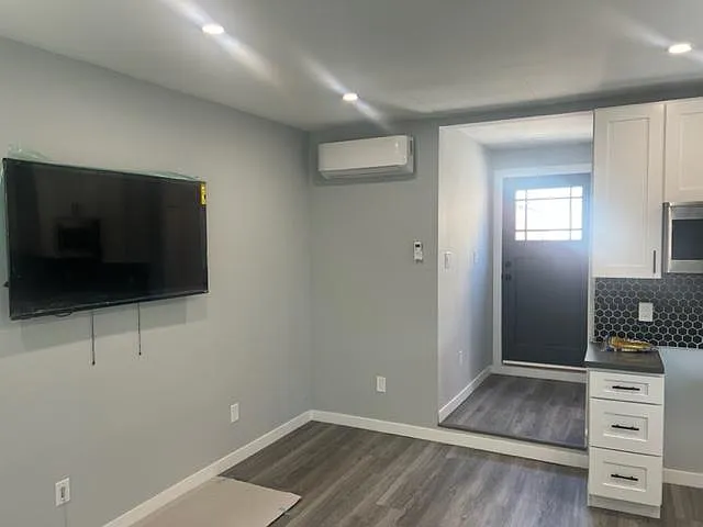 8819 Beaudine Ave #B — Photo 3