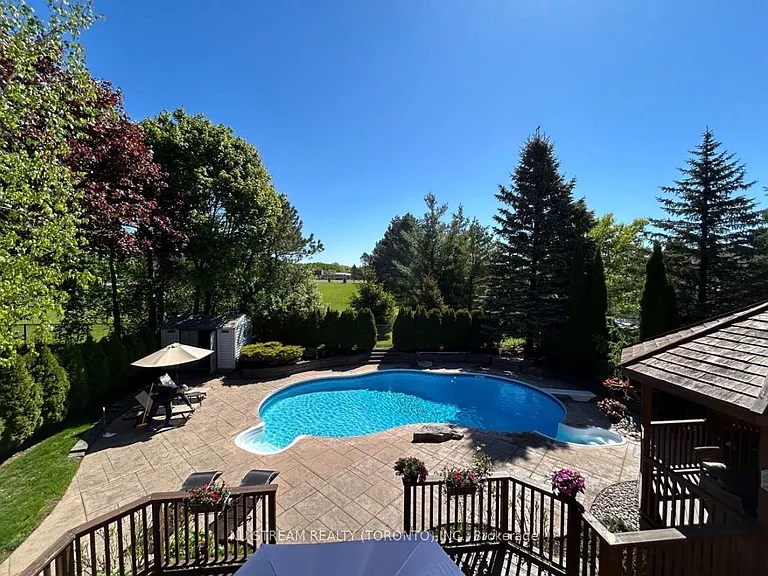 31 Ashfield Dr — Photo 41