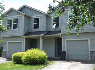 229 Pioneer Dr, Silverton, OR 97381
